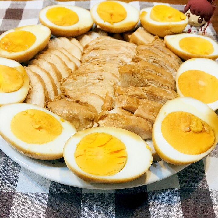 簡単夕飯！フライパンで鶏胸肉のチャーシュー&煮卵